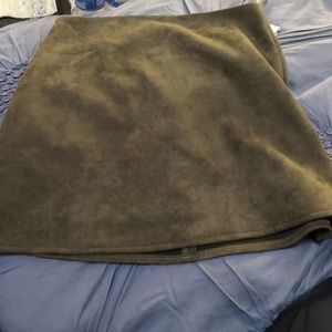 Velvet army green skirt